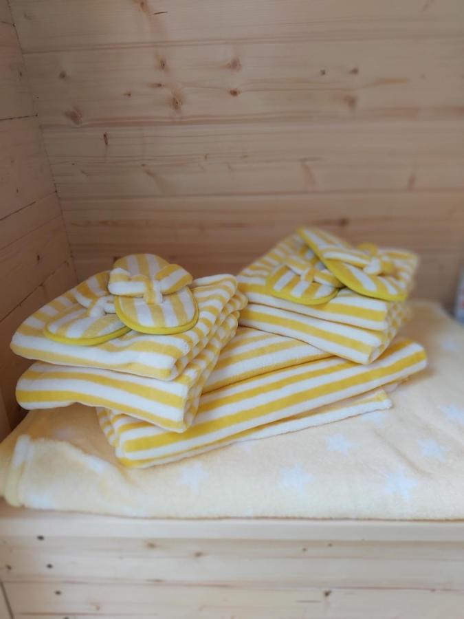 Ferienhaus Leon Mit Sauna レーブルク＝ロックム エクステリア 写真