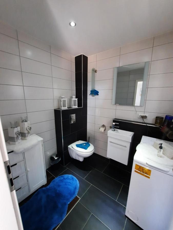 Ferienhaus Leon Mit Sauna レーブルク＝ロックム エクステリア 写真