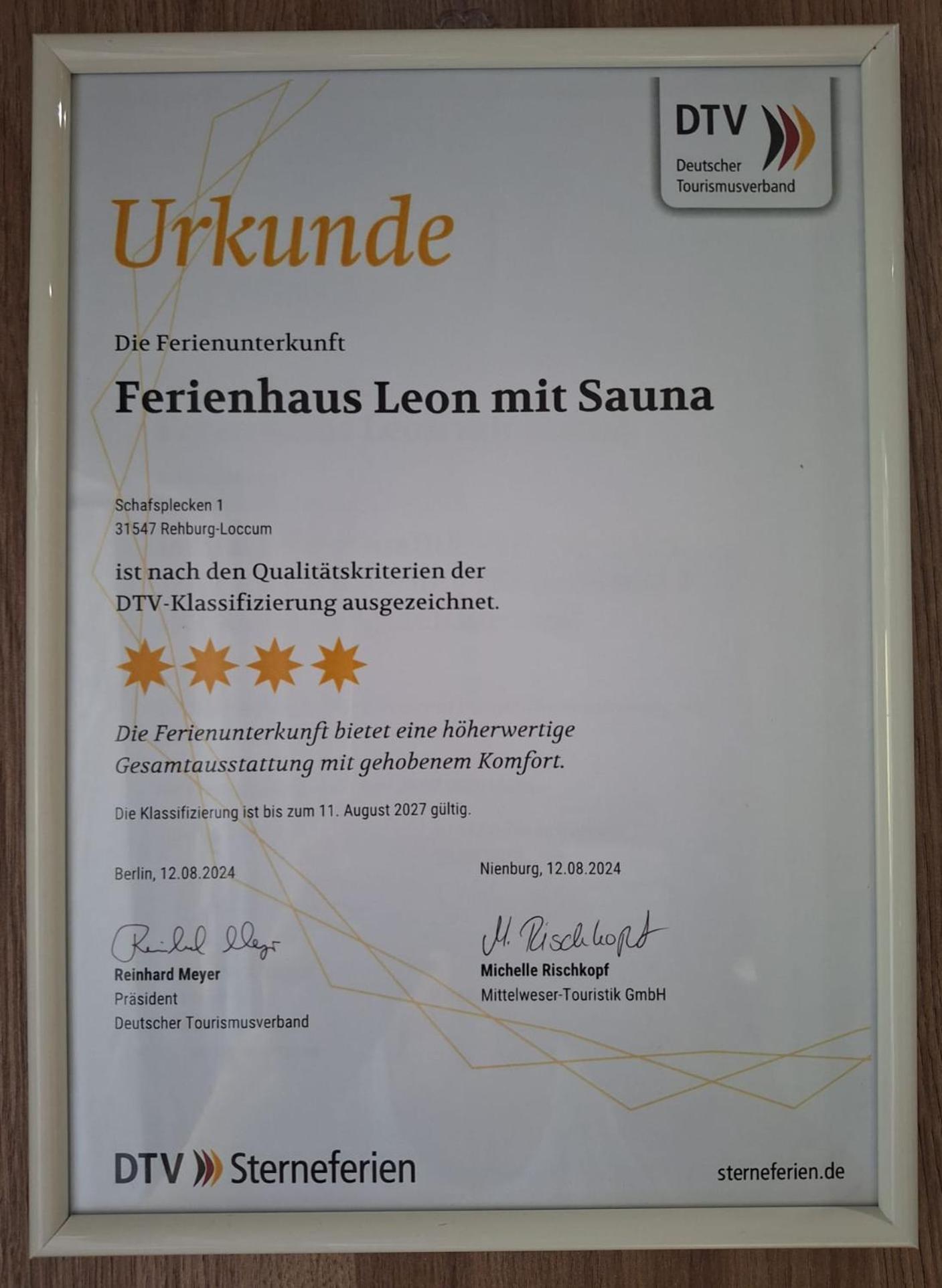 Ferienhaus Leon Mit Sauna レーブルク＝ロックム エクステリア 写真